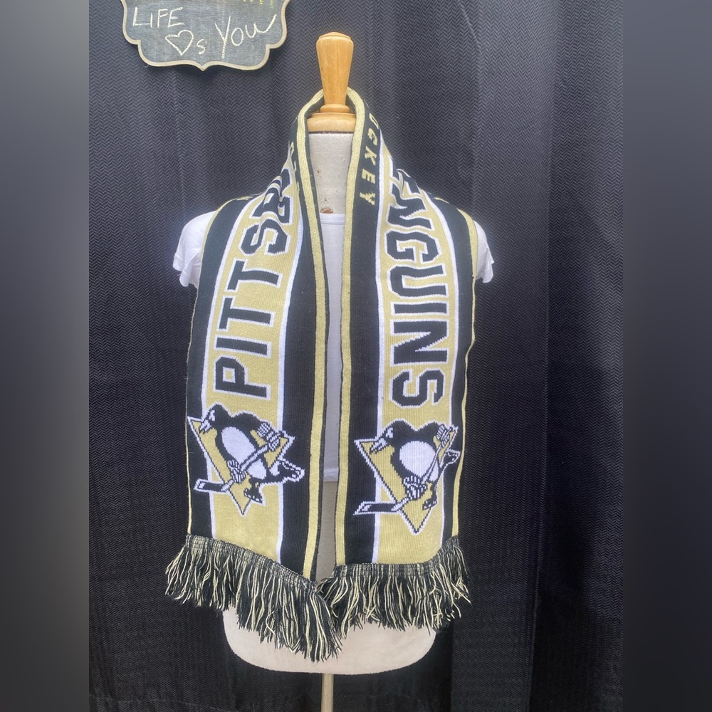 Pittsburgh Penguins NHL Licensed Fan Scarf - Black & Gold - Winter Gear